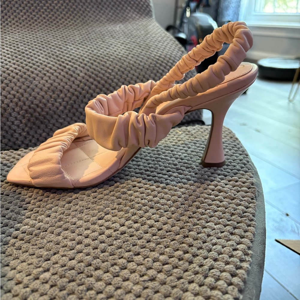 Sam Edelman Blush Ruffled Sandals - Picture 4 of 6